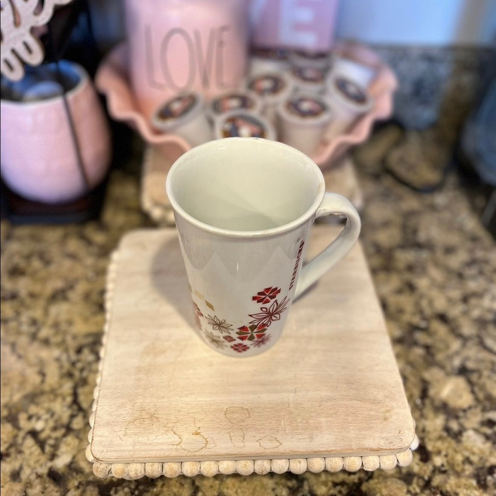 STARBUCKS 2013 CHRISTMAS POINSETTIA 12oz MUG
